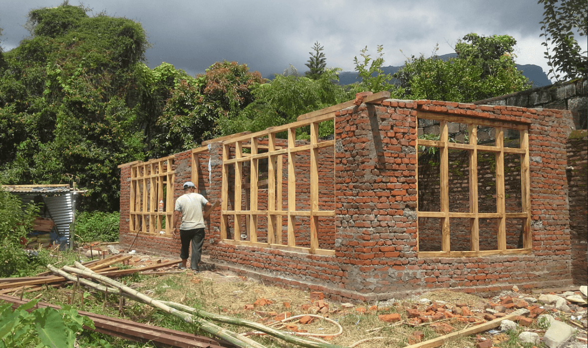 Sherpa home being rebuilt 1